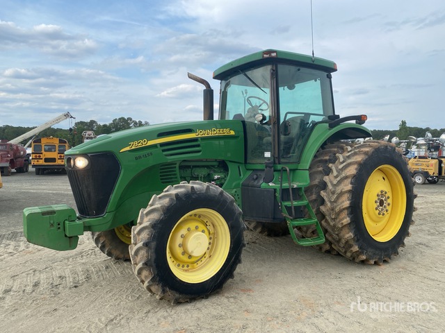 2004 John Deere 7820 4WD Tractor