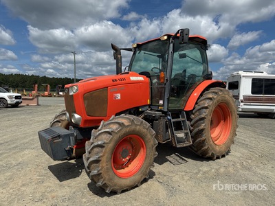 2018 Kubota M6-141 4WD Tractor