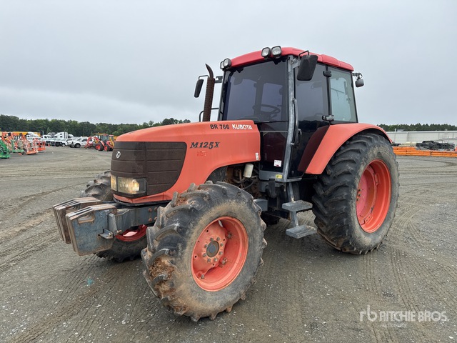 2005 Kubota M125X 4WD Tractor