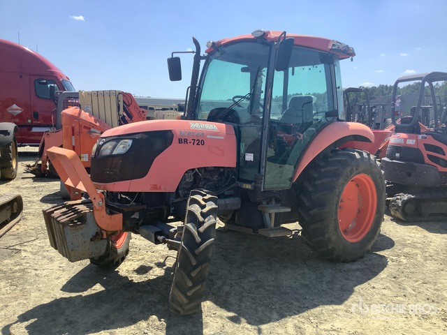 2013 Kubota M5140D Utility Tractor