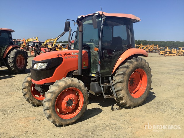2016 Kubota M7060HD Utility Tractor