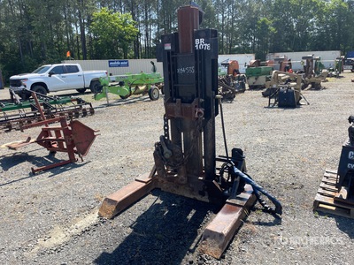APA Hydraulic Pile Extractor - Fits Skid Steer Loader