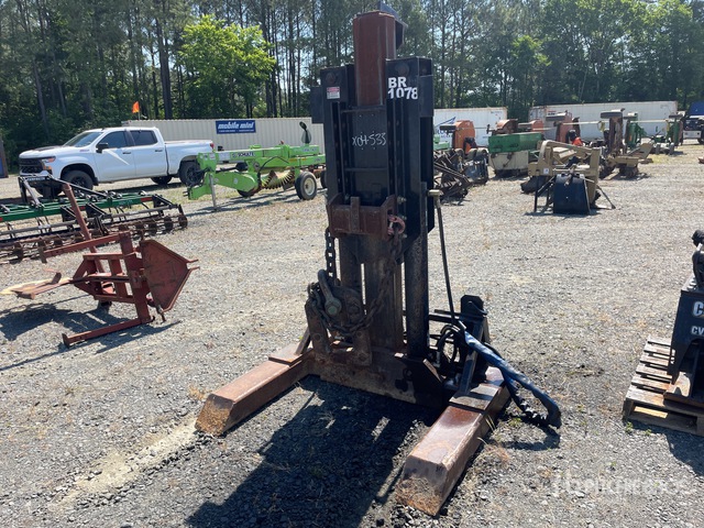 APA Hydraulic Pile Extractor - Fits Skid Steer Loader