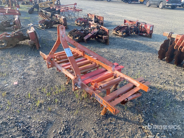 Unknown  5 ft 3-Point Cultivator