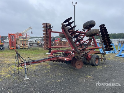 Case IH 496 20 ft Tandem Disc