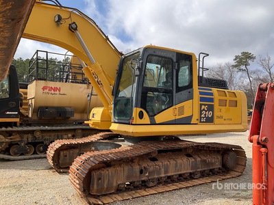 2017 Komatsu PC210LC-11 Tracked Excavator