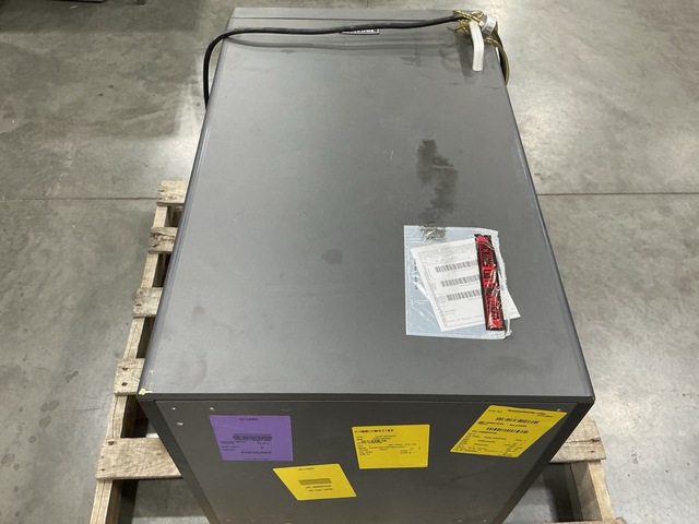 Fellows HS-1010 Paper Shredder