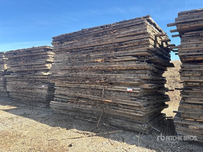 Quantity of 8 ft x 14 ft Access Esteras