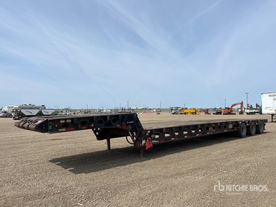 2007 Gerrys 53 ft Tri/A Folding Neck Trailer
