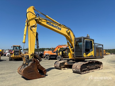 2017 Komatsu PC210LC-11 Escavatore cingolato