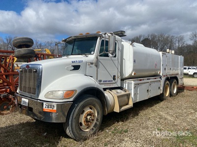 2012 Peterbilt 349 Ciężarówka do przewozu paliwa i oleju