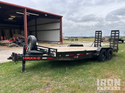 2022 MaxxD C8X 20 ft T/A Equipment Trailer