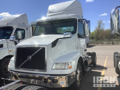 2016 Volvo VNM 4x2 S/A Day Cab Truck Tractor