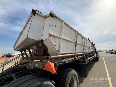 1992 International Harvester 4900 6x4 Manure Spreader