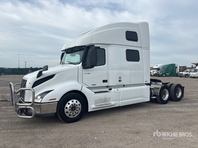 2021 Volvo VNL860 6x4 T/A Sleeper Truck Tractor