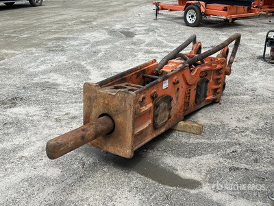 NPK GH-10 Hydraulic Breaker