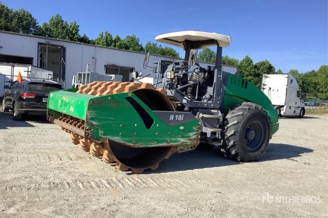 2018 Hamm HD10iP Padfoot Drum Compactor
