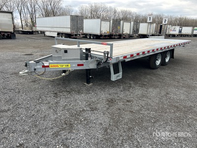 2025 LWL T21TD14DOG 21 ft T/A Tilt Deck Trailer