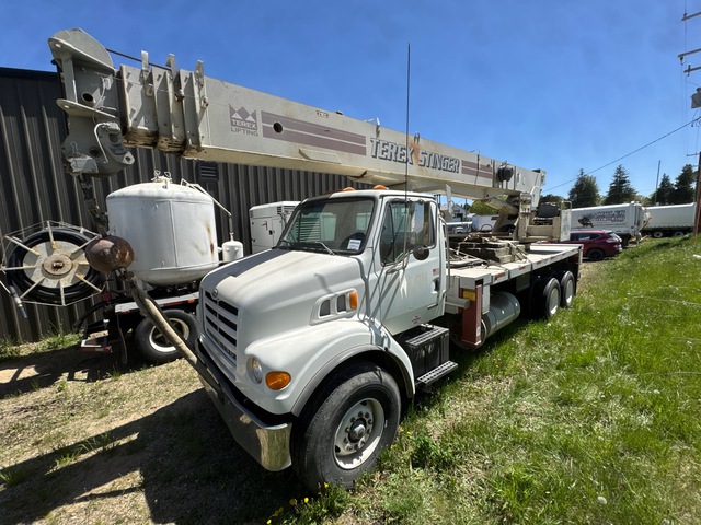 2002 Terex RS60100 60000 lb Straight Boom on 2003 Sterling LT7500 6x4 Boom Truck