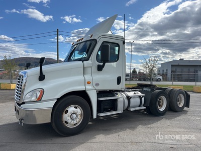 2019 Freightliner Cascadia 125 6x4 Day Cab Truck Tractor