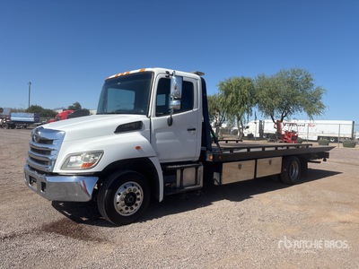 2016 Hino 268 4x2 Camion à ridelles