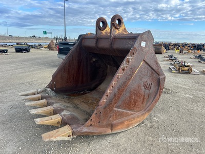 H & H 74 in Digging Excavator Bucket