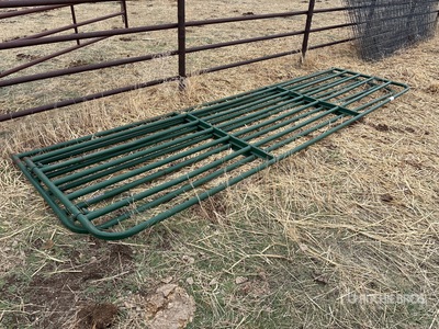 Quantity of (2) Ranch King 16 ft x 4 ft Puerta de ganado