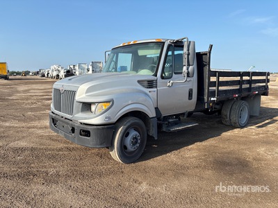 2014 International TerraStar 4x2 Flatbed Truck