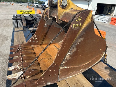 2022 John Deere 470G LC Tracked Excavator