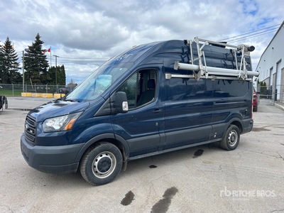 2018 Ford Transit 350 4x2 Camión Utilitario
