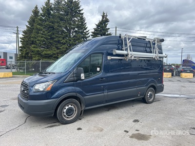 2018 Ford Transit 350 4x2 Camión Utilitario