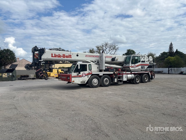 2011 Link-Belt HTC8675 75 ton 8x4 Hydraulic Truck Crane