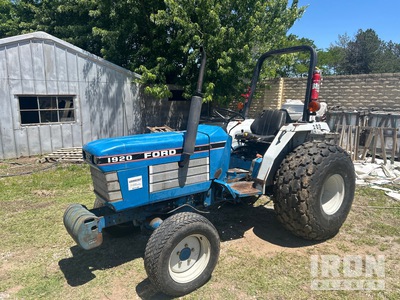 Ford 1920 4WD Utility Tractor