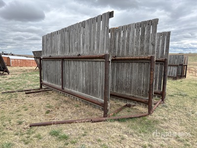 Quantity of (5) 16 ft x 8 ft Valla de viento