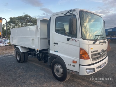 2008 Hino 500 6x4 FM2635 T/A Camión dumper