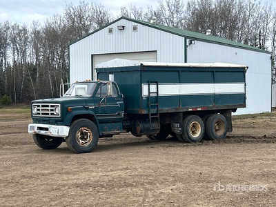 1978 GMC 6500 6x4 Grain Truck