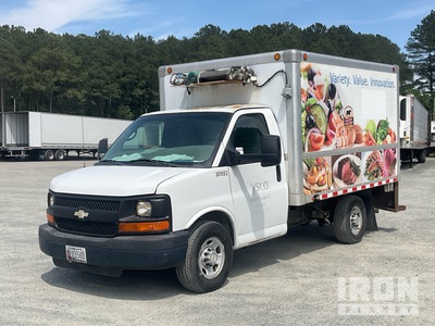 2013 Chevrolet Express 3500 4x2 冷蔵トラック