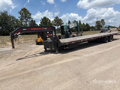 2022 Maxey DTDX 38 ft T/A Gooseneck Equipment Trailer