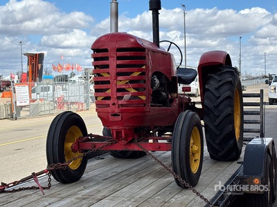 1945 Massey-Harris Allradtraktor