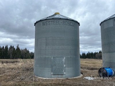 Westeel-Rosco +/- 2000 bu 6 Ring Grain Bin