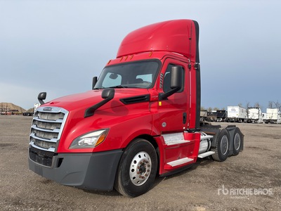 2019 Freightliner Cascadia 126 6x4 T/A Day Cab Truck Tractor