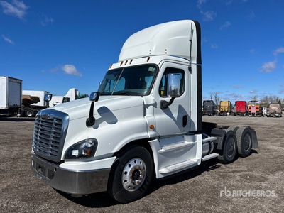 2019 Freightliner Cascadia 125 6x4 T/A Day Cab Truck Tractor