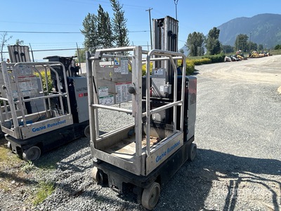 2013 Genie GR-20 Vertical Mast Lift
