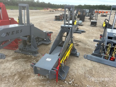 2026 Neks Hydraulic Fifth Wheel Wrecker Attachment - Fits Truck (Unused)