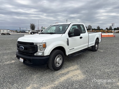 2022 Ford F-350 XL 4x2 Extended Cab Pickup