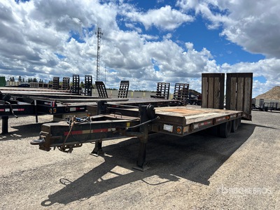 2001 JC Trailer 27 ft T/A Equipment Trailer