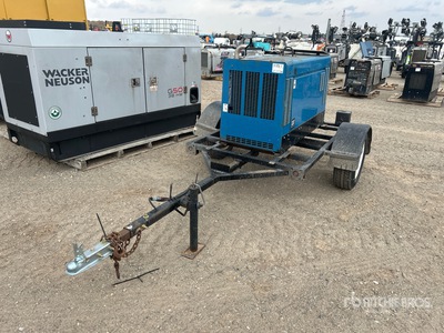 Miller Pro 300 400 A CC/CV 400 A Mobile Multi- Soudeuse à moteur