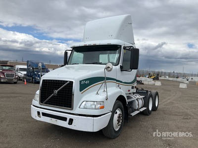 2007 Volvo VNM 6x4 T/A Day Cab Truck Tractor