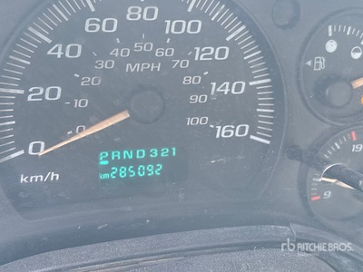 2005 GMC Savana 3500 4x2 Van Truck
