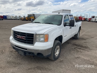 2010 GMC Sierra 2500HD SLE 4x4 Crew Cab Pickup
